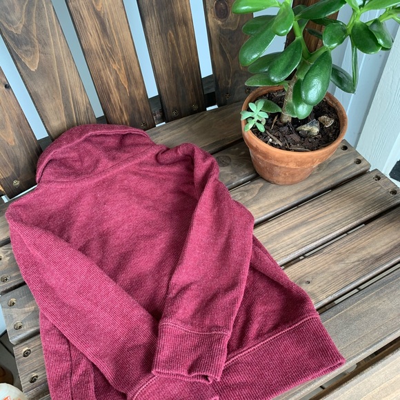 Old Navy Sweater - Picture 2 of 3